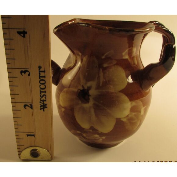 Studio Pottery Creamer brown glazed with flowers artist signed braided handle - Picture 9 of 9